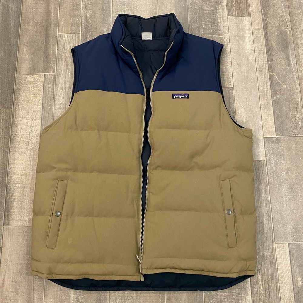 Navy and Tan Patagonia Puffy Vest